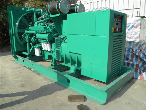 灵川发电车出租-柴油发电机组在使用的过程中应该做好哪些防护工作