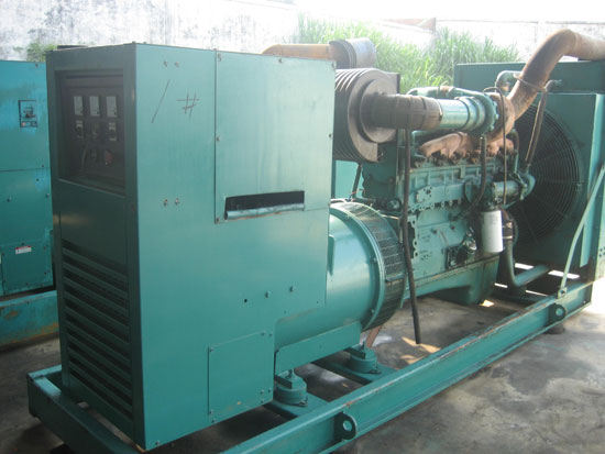 灵川租赁发电机- 发电机碳刷磨损的原因是什么