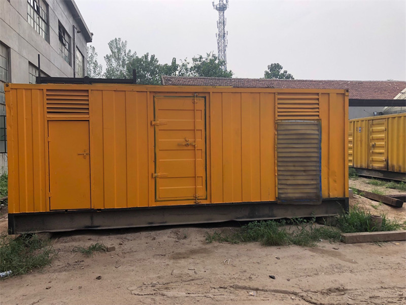 灵川柴油发电机如何判断新机油是否已经完全充满机油滤清器？