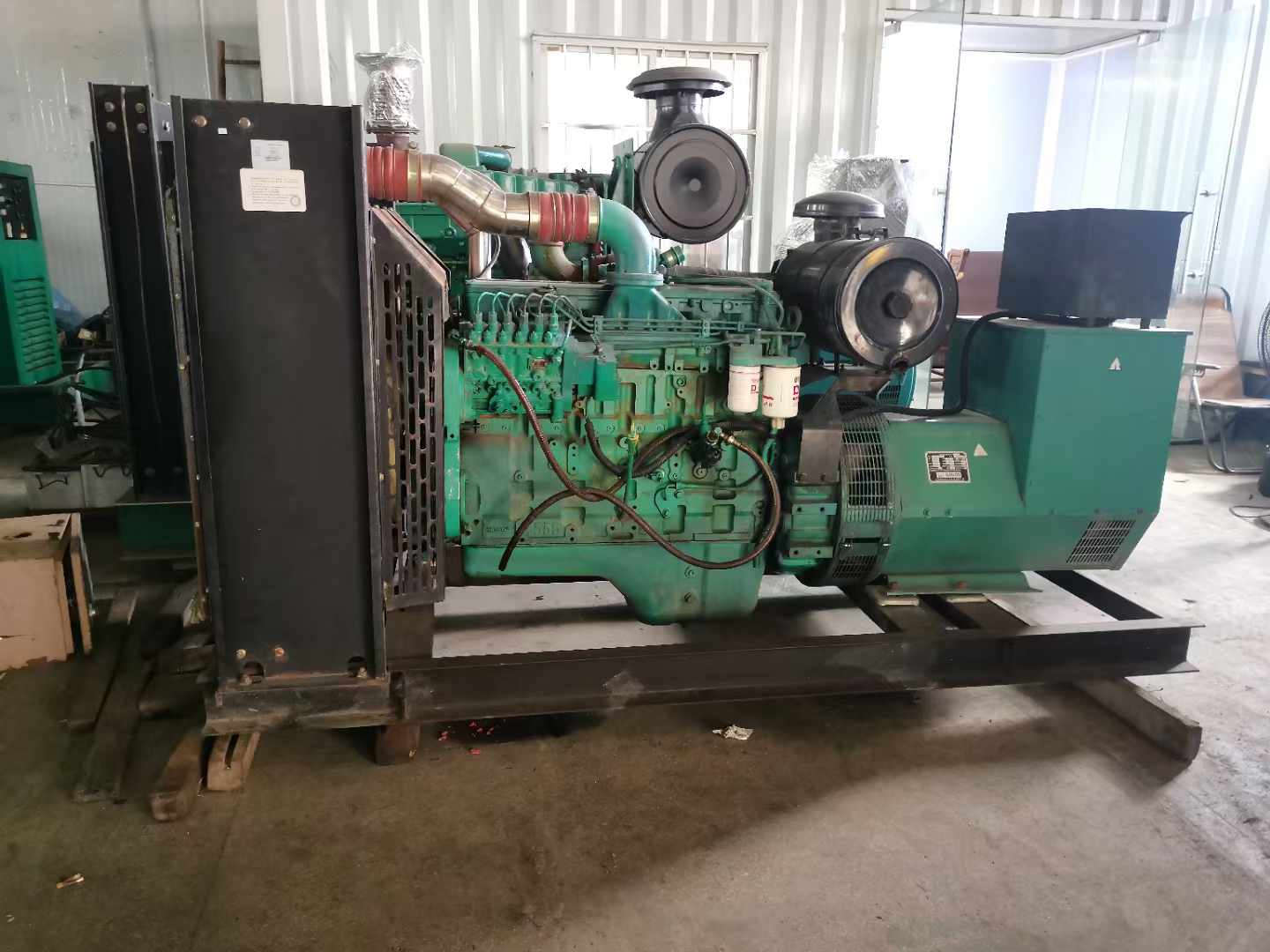 灵川发电机租赁如何确定电缆的承载电流是否在安全范围内？