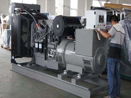 灵川柴油发电机组和储能设备配合使用的案例