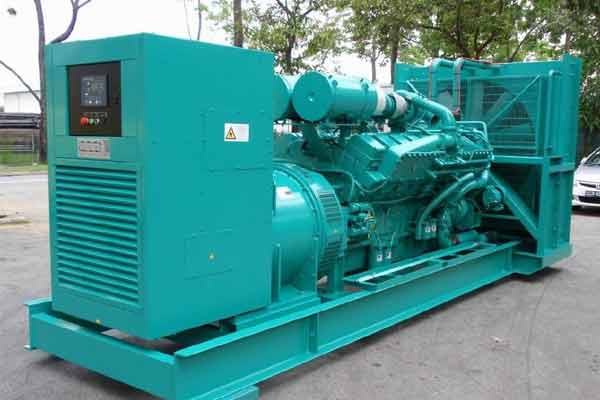 灵川柴油发电机组电压不稳定怎样维修？